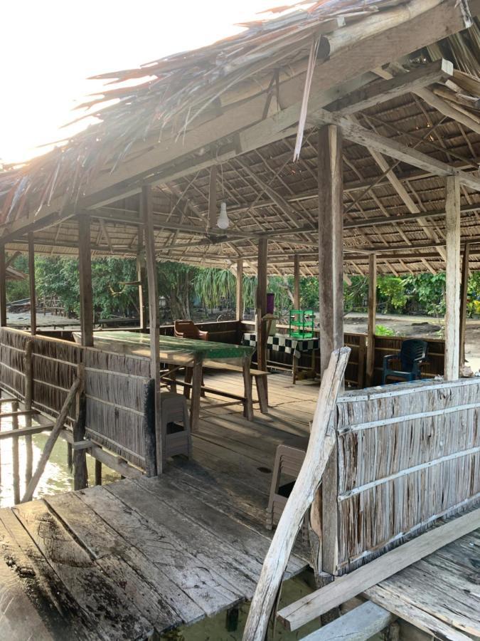 Waisai Firdas Bungalows מראה חיצוני תמונה